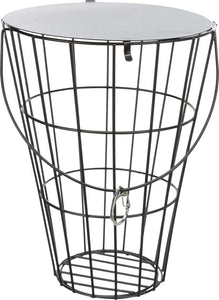 Höhäck hängande med lock